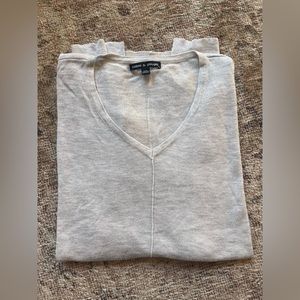 Cable & Gauge light gray lightweight sweater
